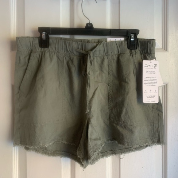Seven7 Laguna Soft Linen Shorts - Picture 3 of 13